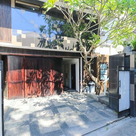 Kubu Kalih Residence Denpasar  Luaran gambar