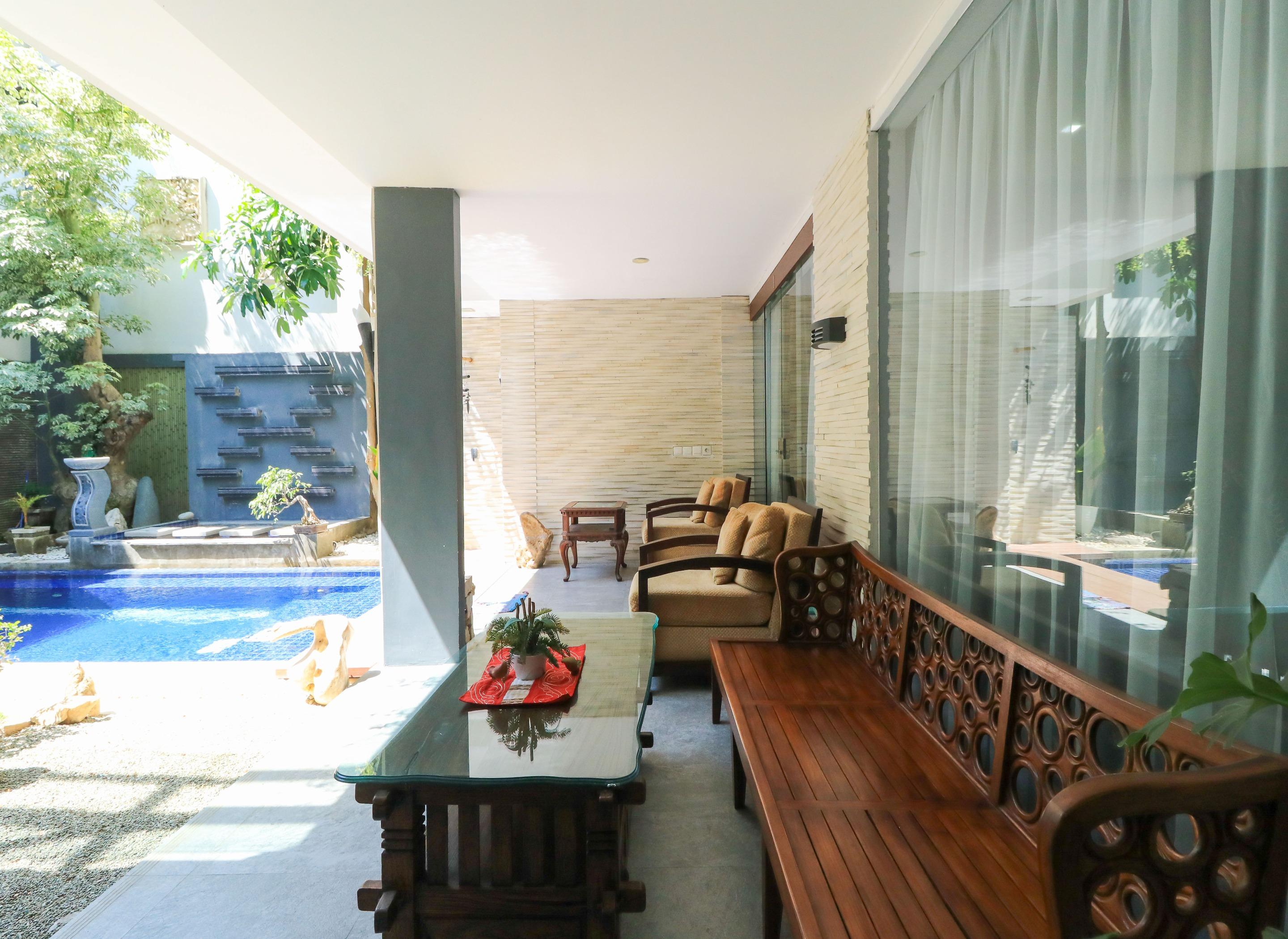 Kubu Kalih Residence Denpasar  Luaran gambar