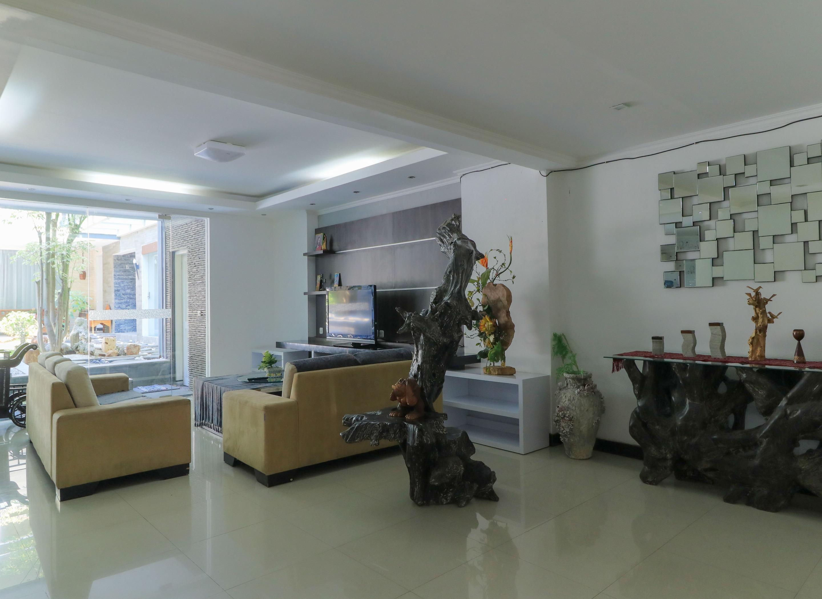 Kubu Kalih Residence Denpasar  Luaran gambar